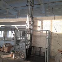 Грузовой мачтовый подъёмник ПГ-К-300 «Пчёлка», 300 кг, Нижнекамск